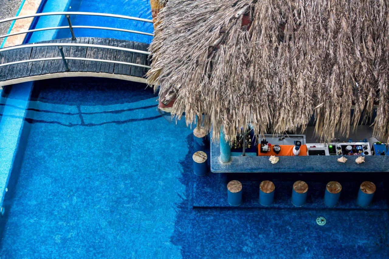 Artisan Playa Esmeralda Family Beach Hotel Playa Chachalacas Exteriör bild